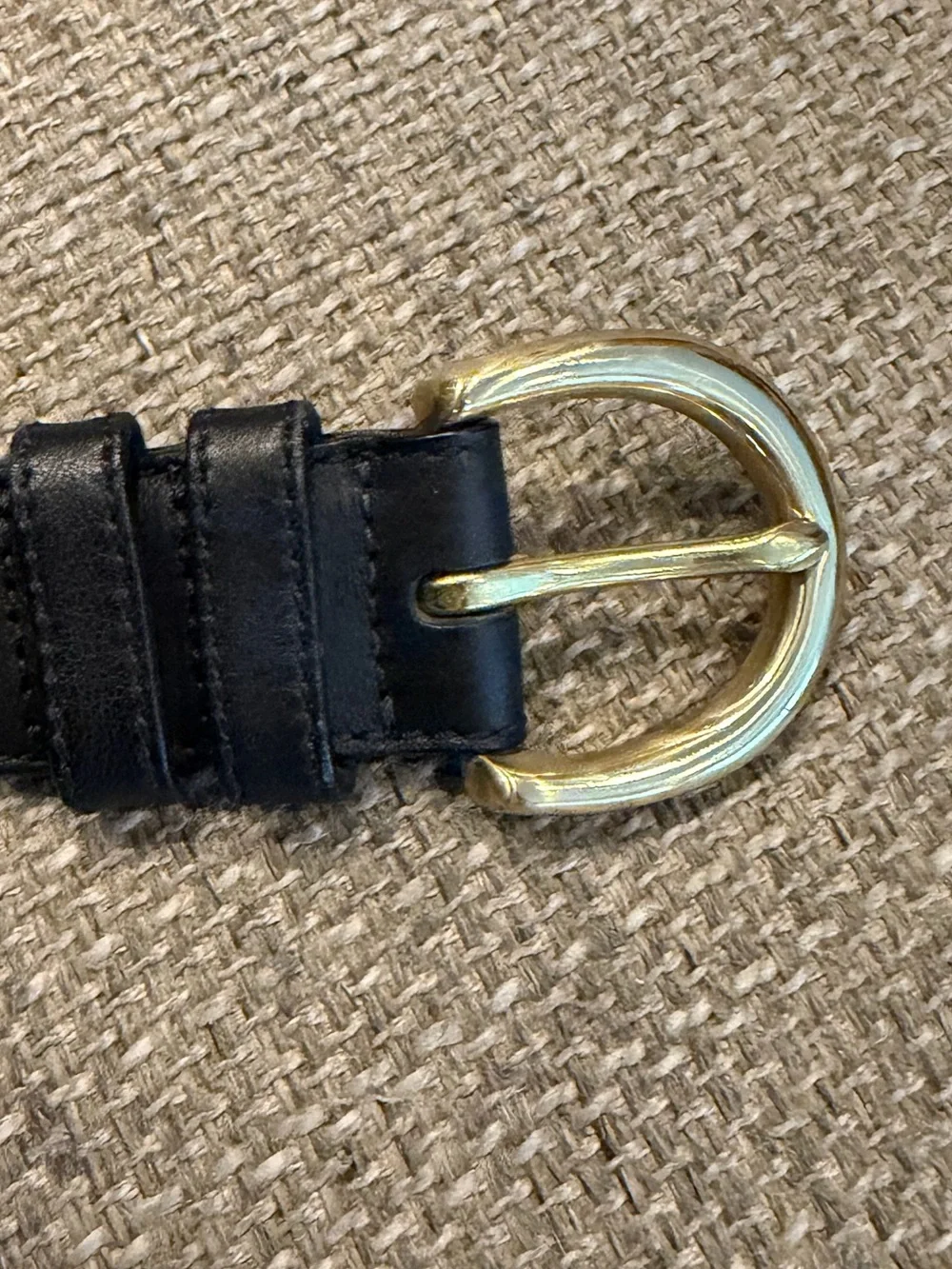 EUC - Vintage Coach Black Leather Belt with Gold Round Buckle - Medium